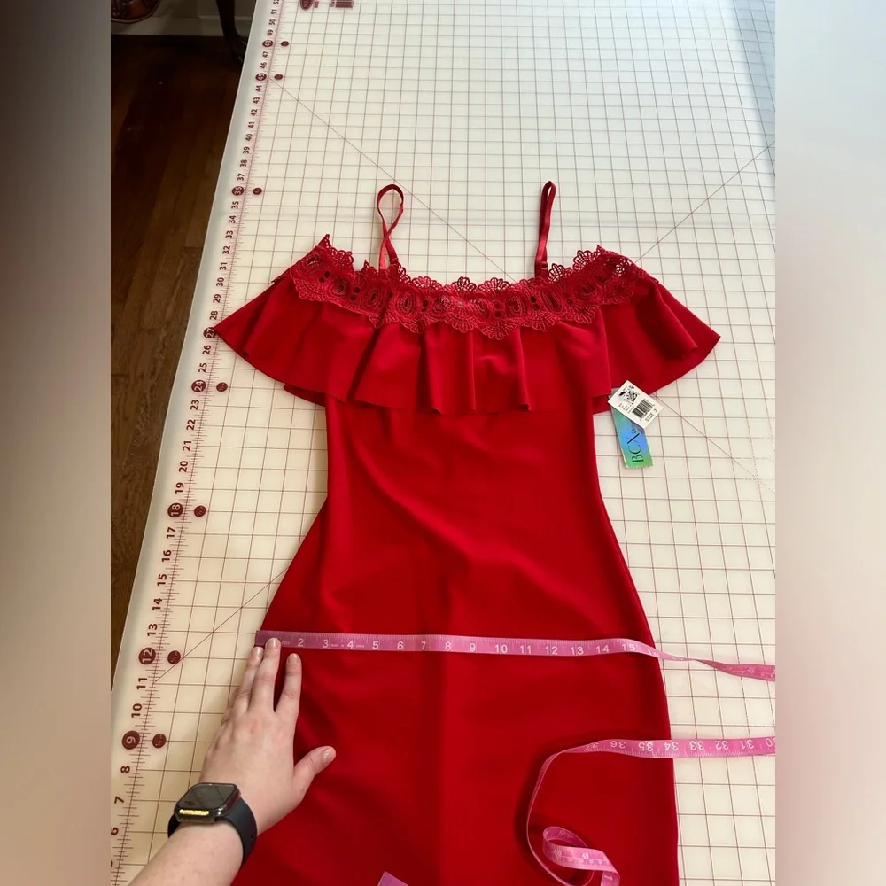 BCX size 3 NWT fiery red bodycon lace dress